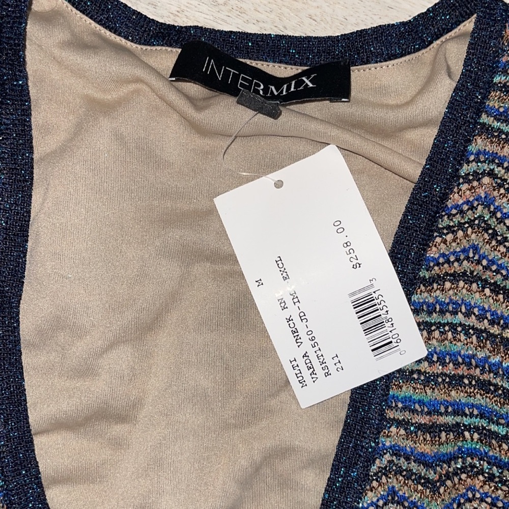 Intermix Long Sleeve - Picture 4 of 4